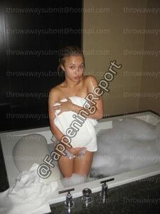Hayden Panettiere Nude Private Pics Leaked photo 64