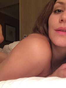 Super Hot Actress Katharine McPhee Private Nudes Leaked photo 5