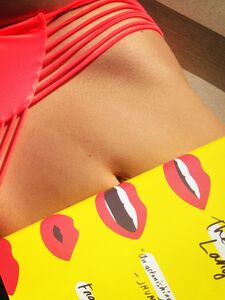 Super Model Emily Ratajkowski Nude Leaks photo 9