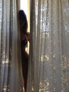 Super Model Emily Ratajkowski Nude Leaks photo 14
