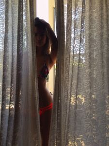 Super Model Emily Ratajkowski Nude Leaks photo 15
