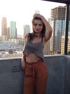 Super Model Emily Ratajkowski Nude Leaks photo 40