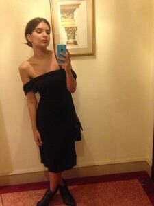 Super Model Emily Ratajkowski Nude Leaks photo 109
