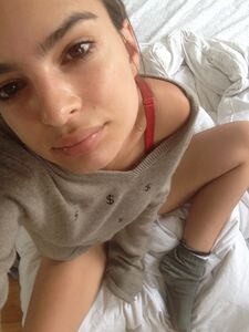 Super Model Emily Ratajkowski Nude Leaks photo 161