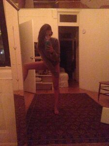 Super Model Emily Ratajkowski Nude Leaks photo 184