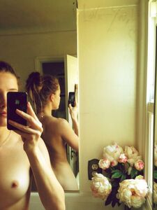 Sexy Amber Heard Nude Leaks photo 1