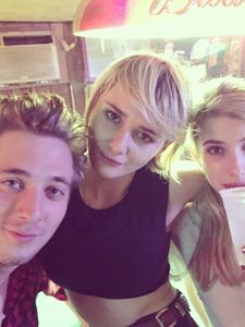 Super Cute Actress Addison Timlin Nude Leaks photo 16