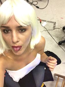 Super Cute Actress Addison Timlin Nude Leaks photo 22