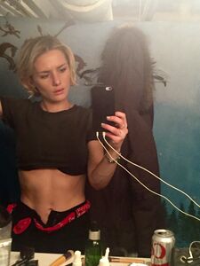 Super Cute Actress Addison Timlin Nude Leaks photo 51