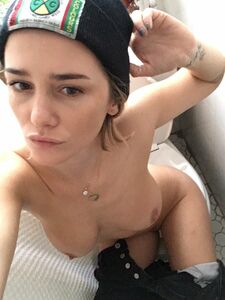 Super Cute Actress Addison Timlin Nude Leaks photo 82