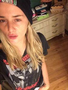 Super Cute Actress Addison Timlin Nude Leaks photo 96