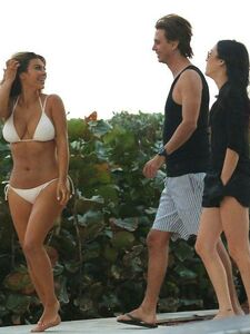 Kim Kardashian Candid Bikini Beach Set Leaked photo 2