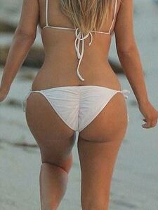 Kim Kardashian Candid Bikini Beach Set Leaked photo 8