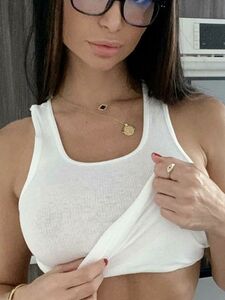 Eriana Blanco Sexy Tank Top Tease Onlyfans Video Leaked photo 2