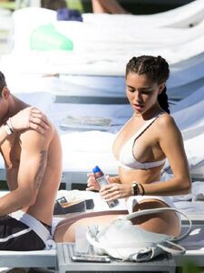 Madison Beer Sexy Camel Toe Bikini Set Leaked photo 20