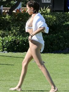 Madison Beer Sexy Camel Toe Bikini Set Leaked photo 33