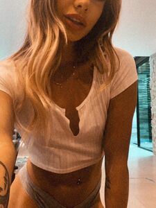 Naomiswann Onlyfans Latest Premium Leaks photo 1