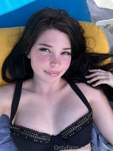 Belle Delphine Candid Holiday Photos Onlyfans Set Leaked photo 13