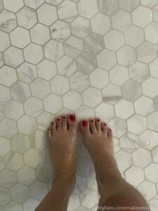 Malu Trevejo Feet Onlyfans Set Leaked photo 1