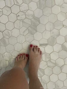 Malu Trevejo Feet Onlyfans Set Leaked photo 2