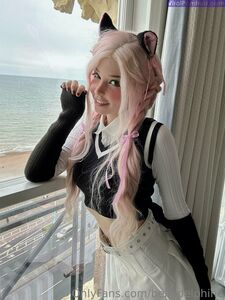 BelleDelphine Day Out For Kitty 2023 march set Onlyfans Premium Leaks photo 25