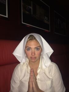 Kate Upton Nude Pics photo 3