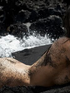 Emily Ratajkowski Nude Pics photo 41