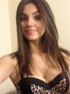 Victoria Justice Nude Pics photo 13