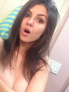 Victoria Justice Nude Pics photo 29