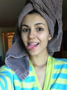 Victoria Justice Nude Pics photo 34