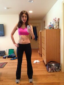 Victoria Justice Nude Pics photo 37