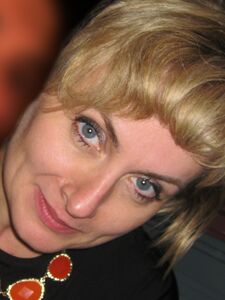 Caroline outdoor mature whore photo 2