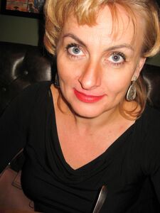 Caroline outdoor mature whore photo 11