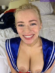 Chloe_Cream Onlyfans Latest Nudes Leaked Photos photo 43