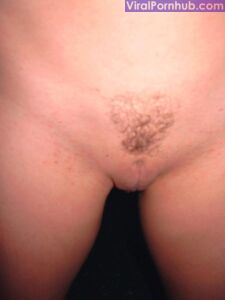 Cute amateur jenny posing naked photo 45