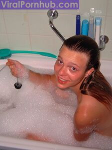 Cute amateur jenny posing naked photo 47