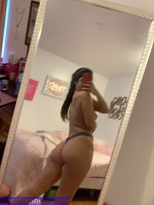 GORGEOUS INDIAN NRI BABE SELFSHOT PICS LEAKED photo 3