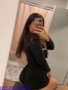 GORGEOUS INDIAN NRI BABE SELFSHOT PICS LEAKED photo 28
