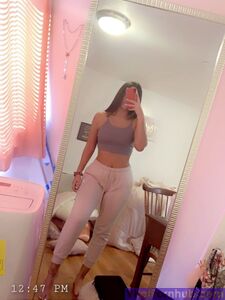 GORGEOUS INDIAN NRI BABE SELFSHOT PICS LEAKED photo 46