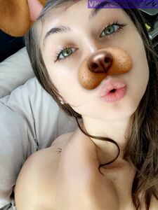 Riley Reid Cute Snapchat filter Nudes photo 2