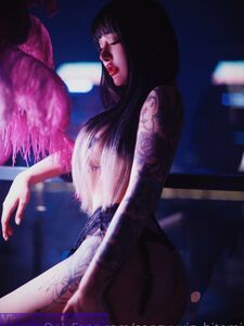 Songyuxin Hitomi Onlyfans Leaks Photoset photo 5