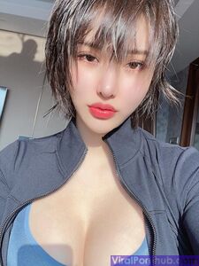 Songyuxin Hitomi Onlyfans Leaks Photoset photo 73