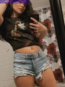 LeeLee Onlyfans Leaks photo 23