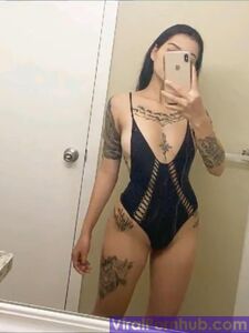 Bella Poarch almost Nudes photo 3