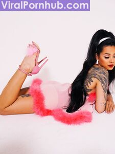 Bella Poarch Valentine Pics photo 6