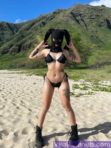 Bella Poarch Sexy Photos photo 12