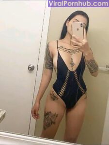 Bella Poarch Sexy Photos photo 28