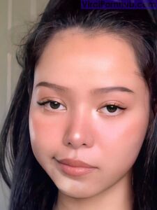 Bella Poarch Sexy Close Up Pics photo 8