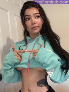 Bella Poarch Nude Leaks photo 4