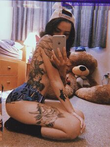 Bella Poarch Nude Leaks photo 11